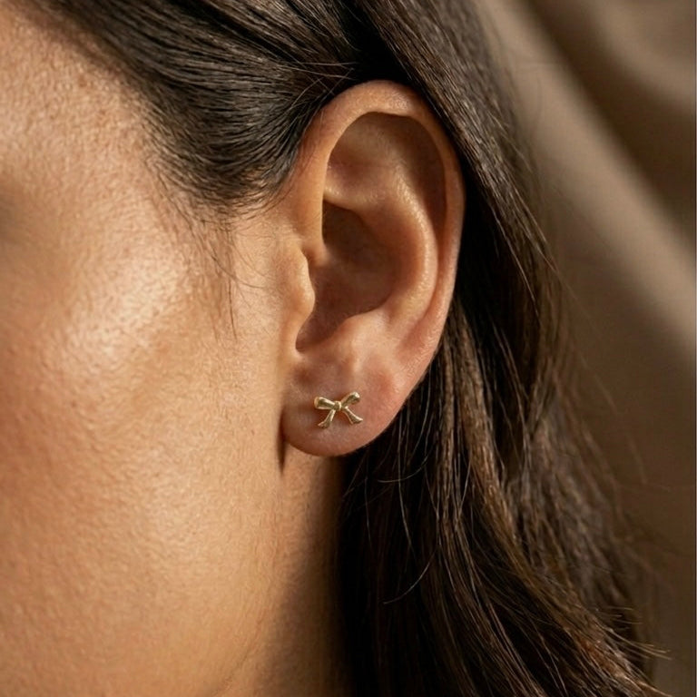 Aretes studs lazo